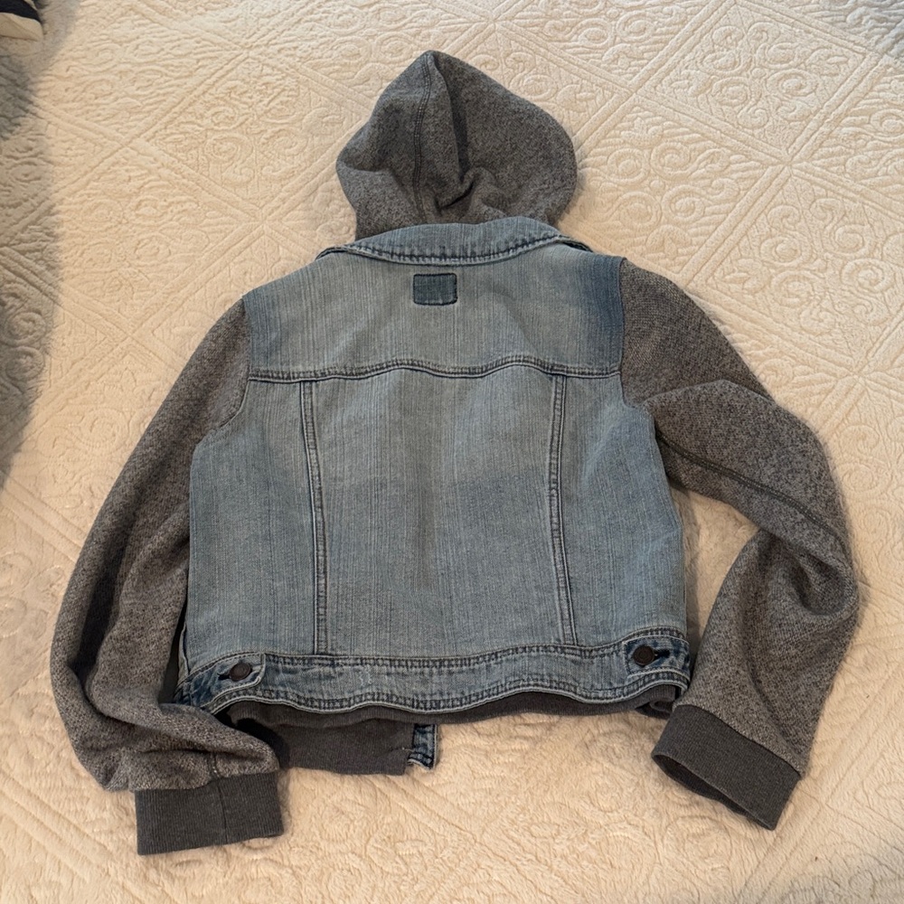 American Eagle Outfitters Gray and Blue Hooded Denim Jacket - Picture 8 of 8